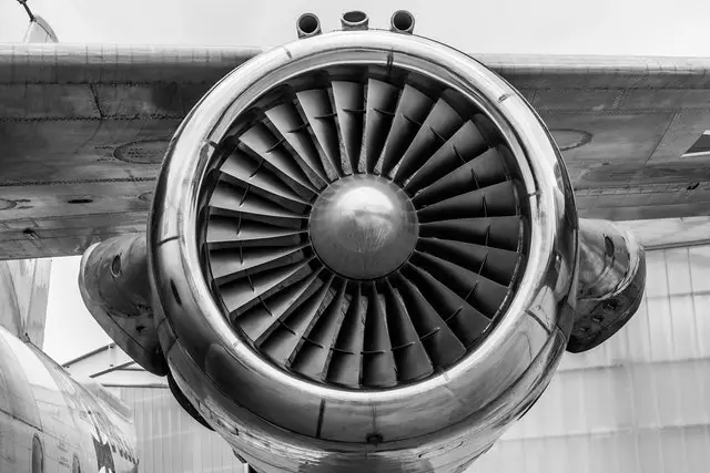 airplane engine