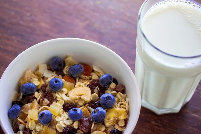 muesli with oat milk