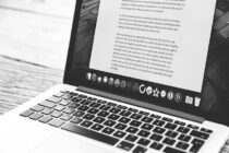 unplash-essay writing desk