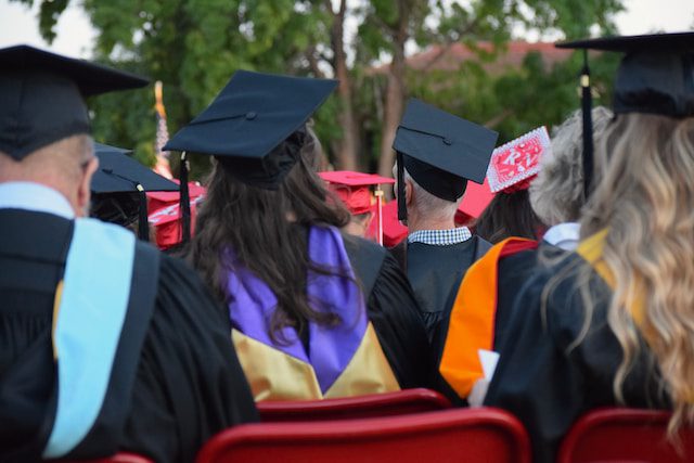 Unsplash - graduands