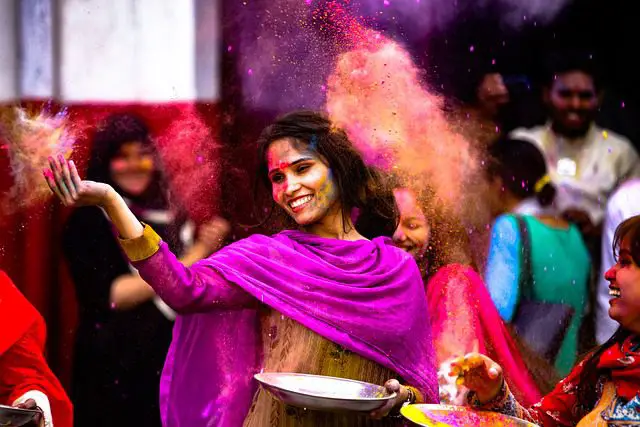 holi girl indian india dance fun