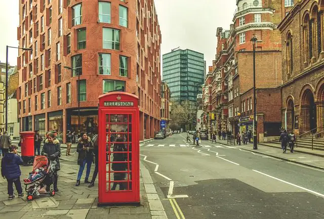 london street architecture travel