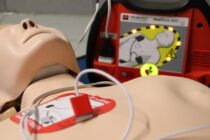 first aid puppet exercise aed