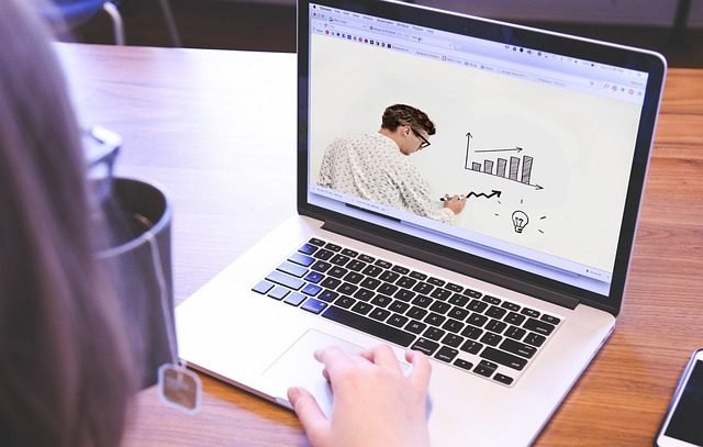 online class course teacher laptop