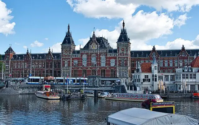 amsterdam centraal station amsterdam