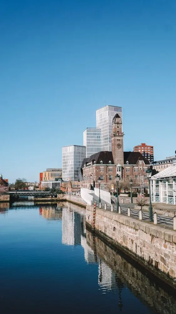 world maritime university in malmo sweden